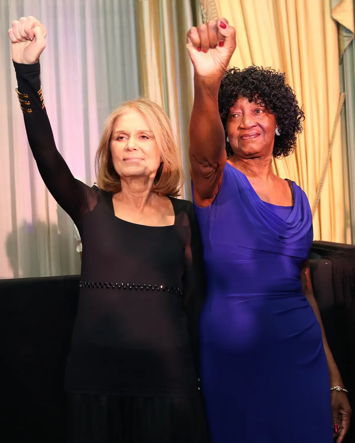 Gloria Steinem (L) and author Dorothy Pitman Hughes